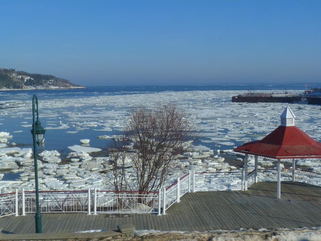 Auberge La Merveilleuse Tadoussac Bagian luar foto