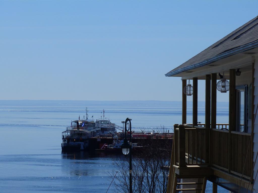 Auberge La Merveilleuse Tadoussac Bagian luar foto